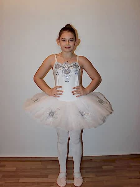 Ayce Kostüm - Dantelli Beyaz Gri Tütü - T62